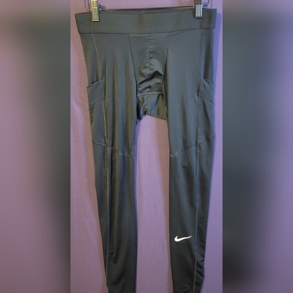 Nike Pro Dri-FIT Black Tights. Size M - Picture 1 of 5